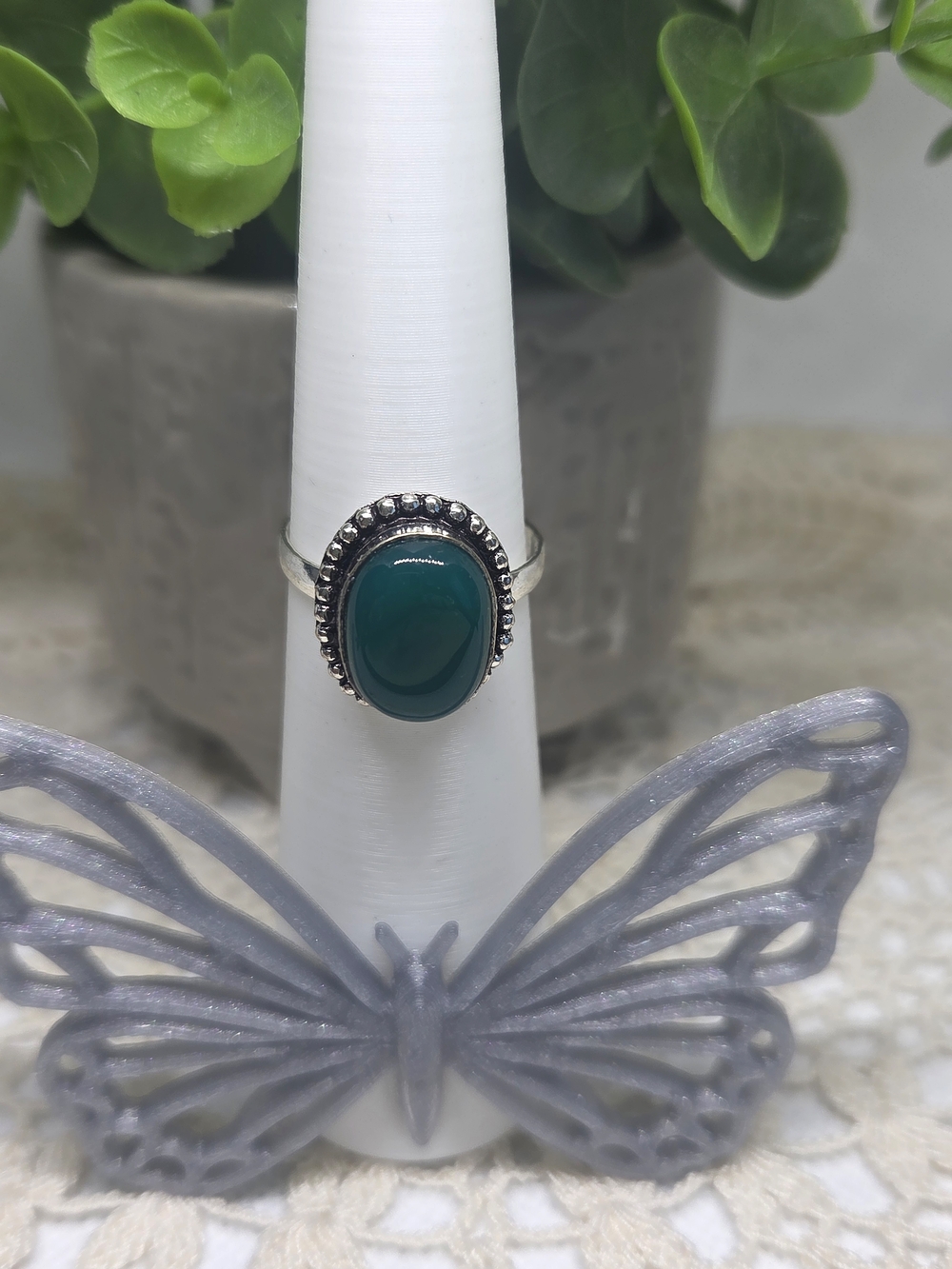 Sterling Silver Green Agate Oval  Cabochon Ring